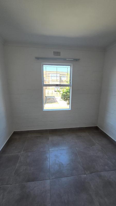To Let 2 Bedroom Property for Rent in Thornton Western Cape